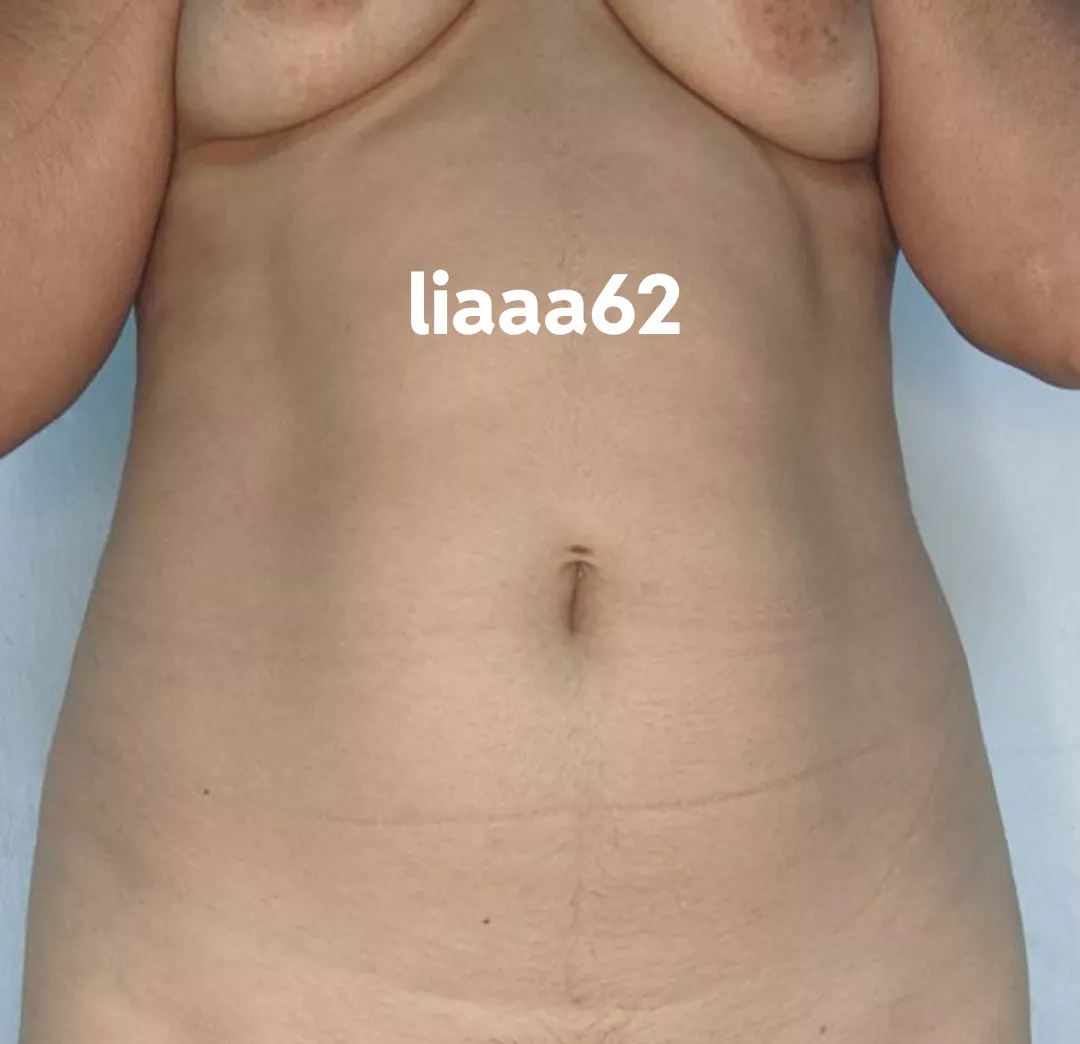 A finger for my long belly button would be fantastic  posted by liaaa62