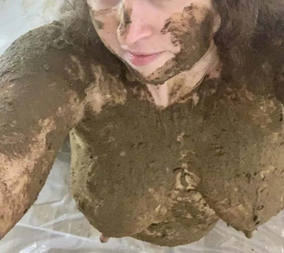 Happy Thanksgiving! I’m waiting to eat a feast thinking about the poop it will make. (f) by scatgoddess