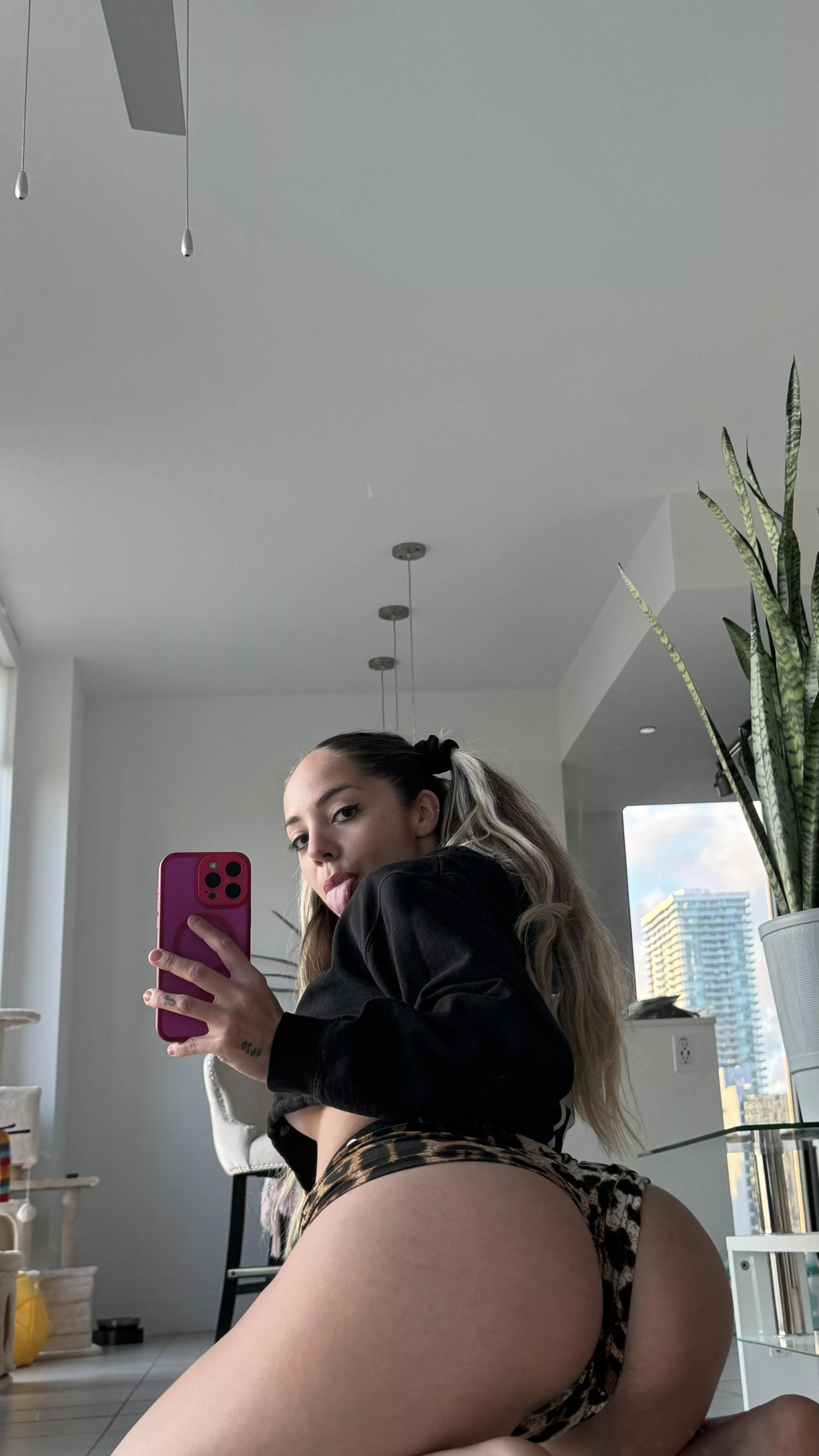 Help me finish my workout with some cardio ;) posted by juicy__pink__peachy