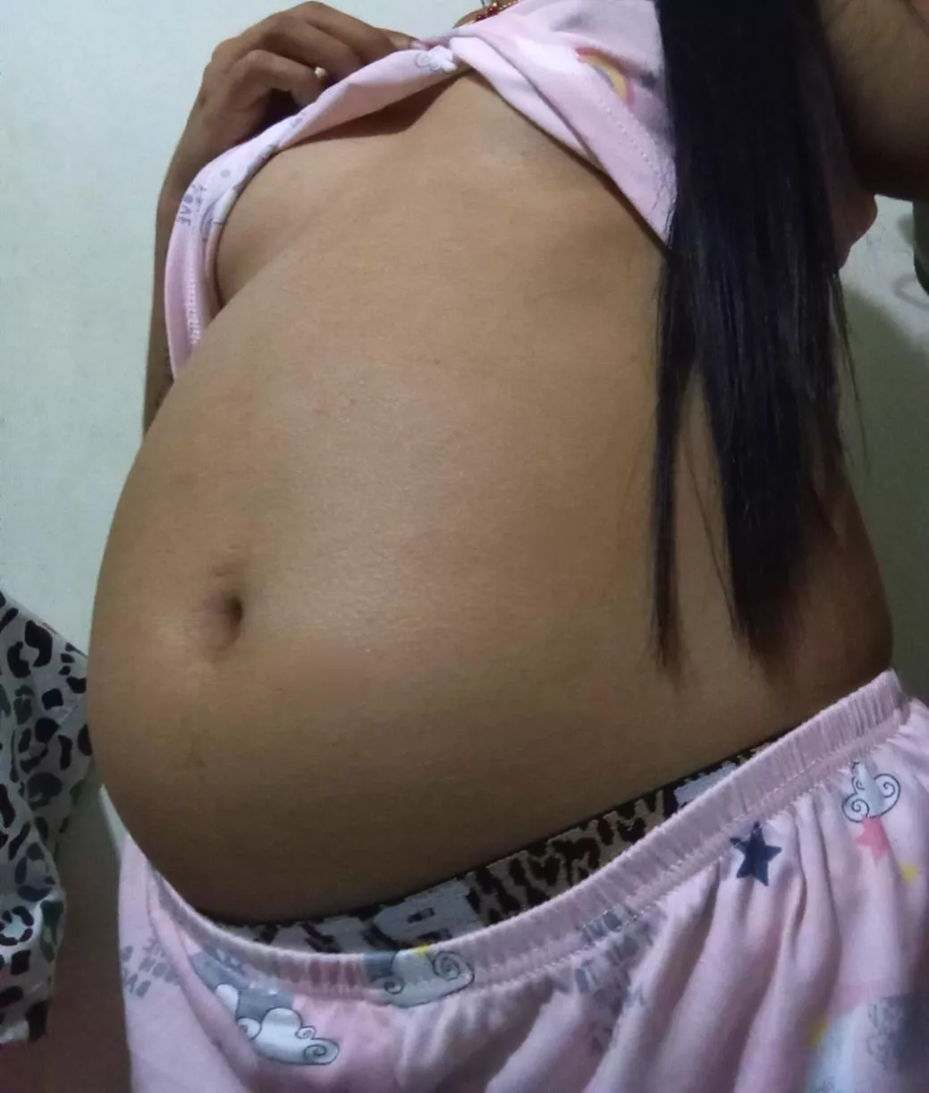 I didn't think I would look so sexy and beautiful, being pregnant. Daddy, how are you? posted by One-Proposal-9653