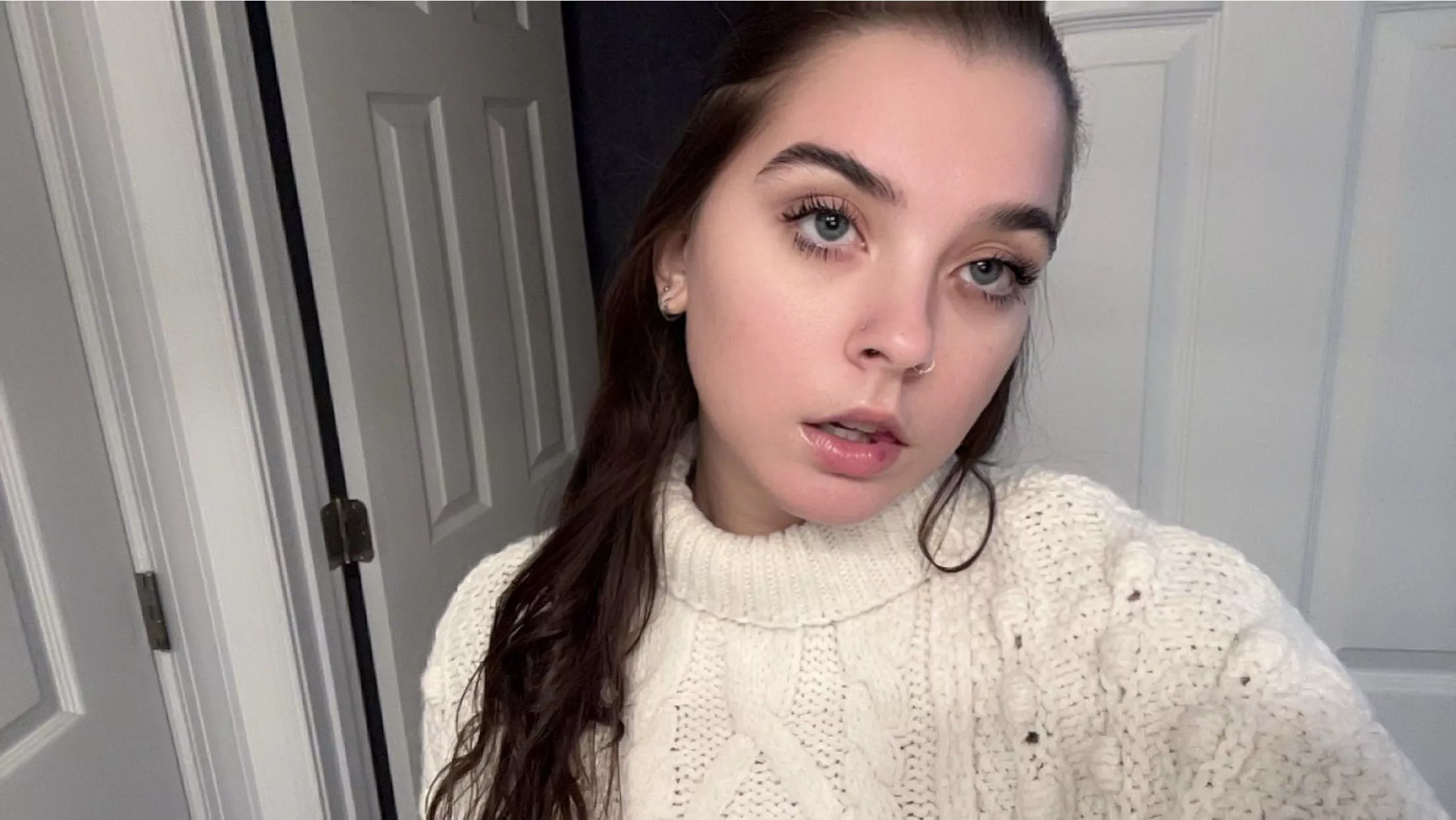 im hot and you’re mad you can’t resist me cucks 💋 posted by PrincessTootsH