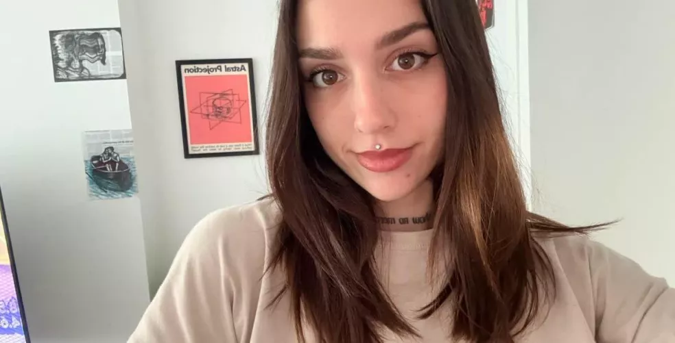 Innocent mommy face but with really wild thoughts by ChubabyFox