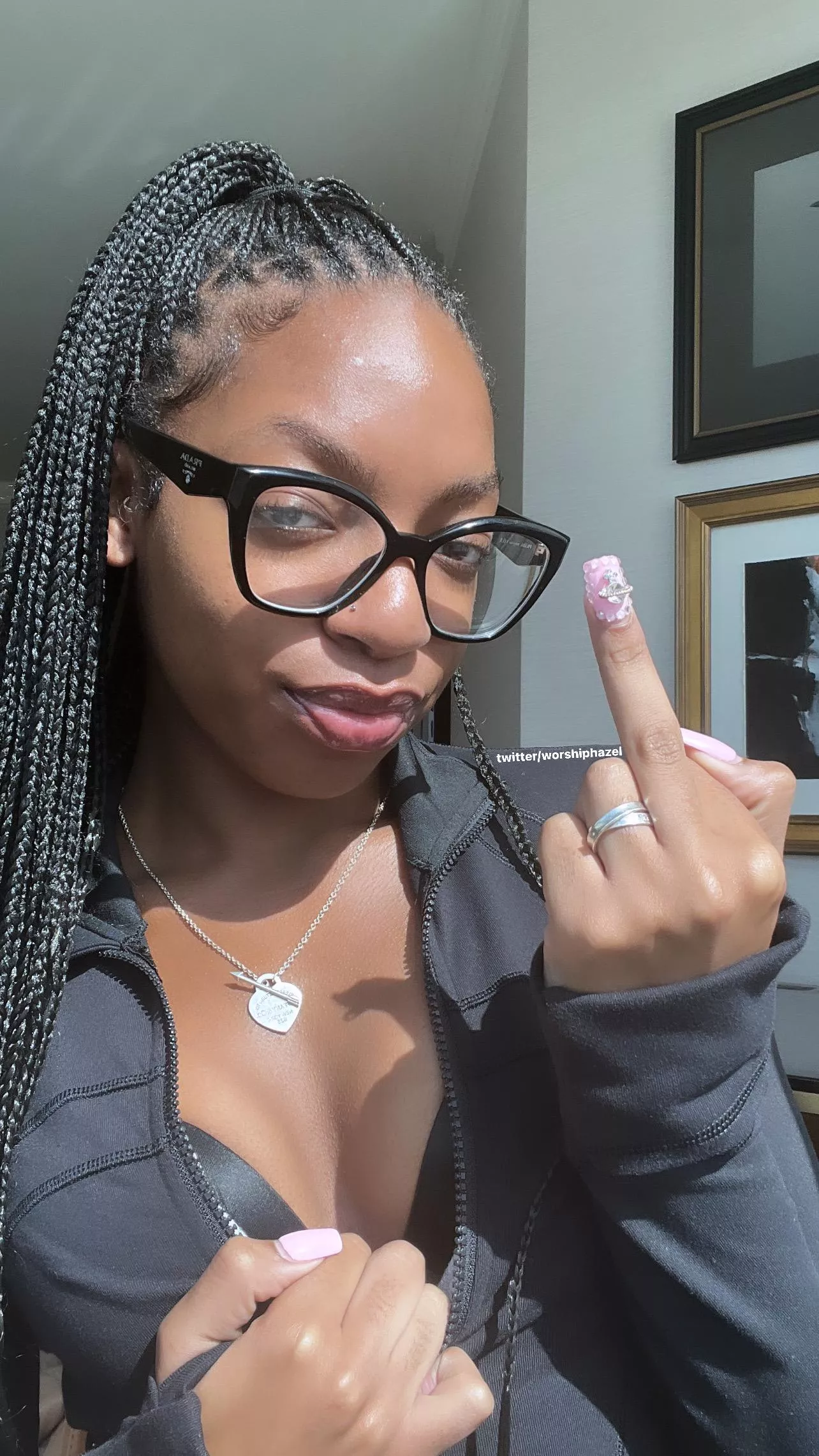 it's always to humorous to watch you melt over my precious phalanges. who knew my middle finger could hold this much power over you simp? posted by tensoutherntoes