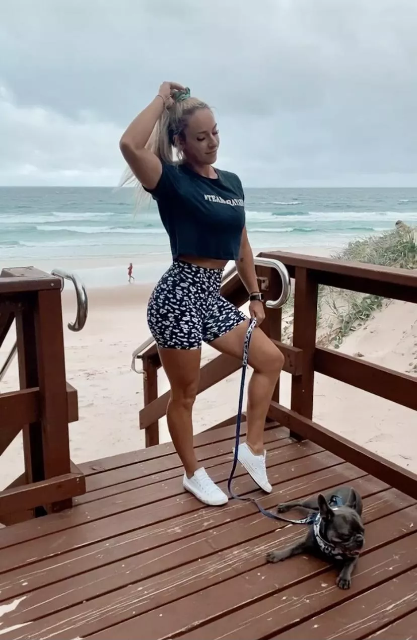 keeping my hair high posted by Winter_Western7142