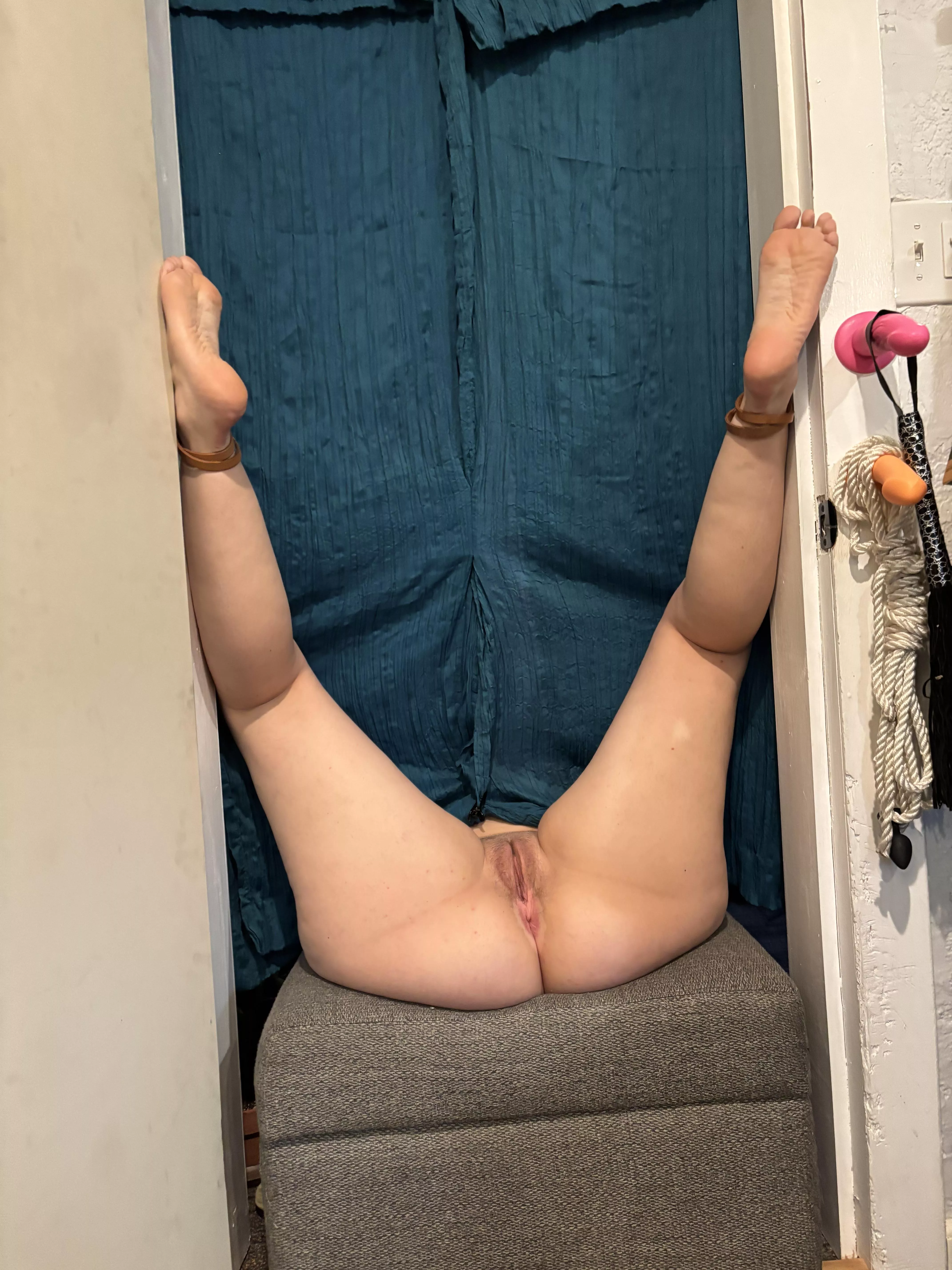 She all tied up and ready for you to use! posted by miss_y123