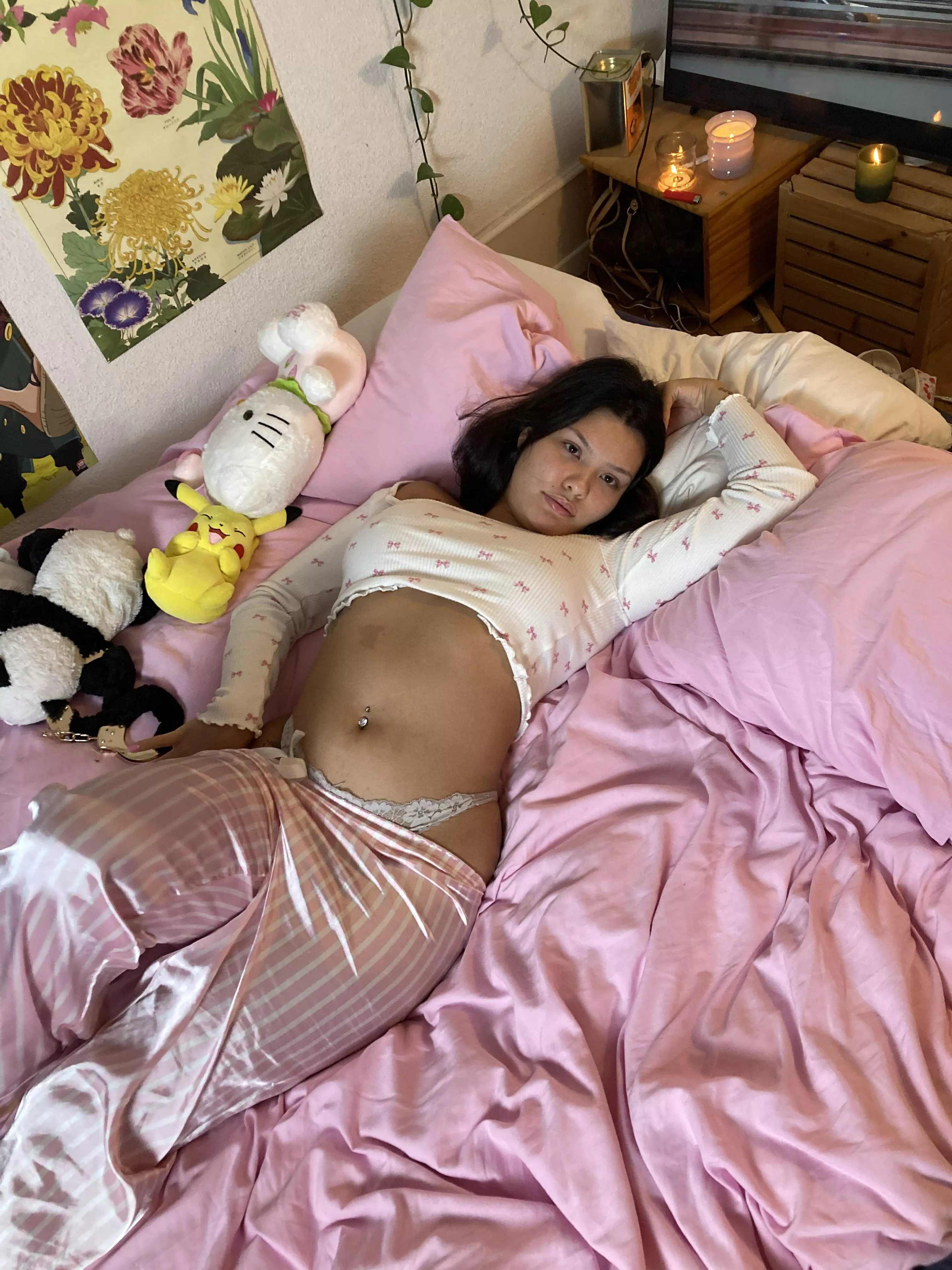 would you lick my belly button down to my pussy posted by cuddlebearhug