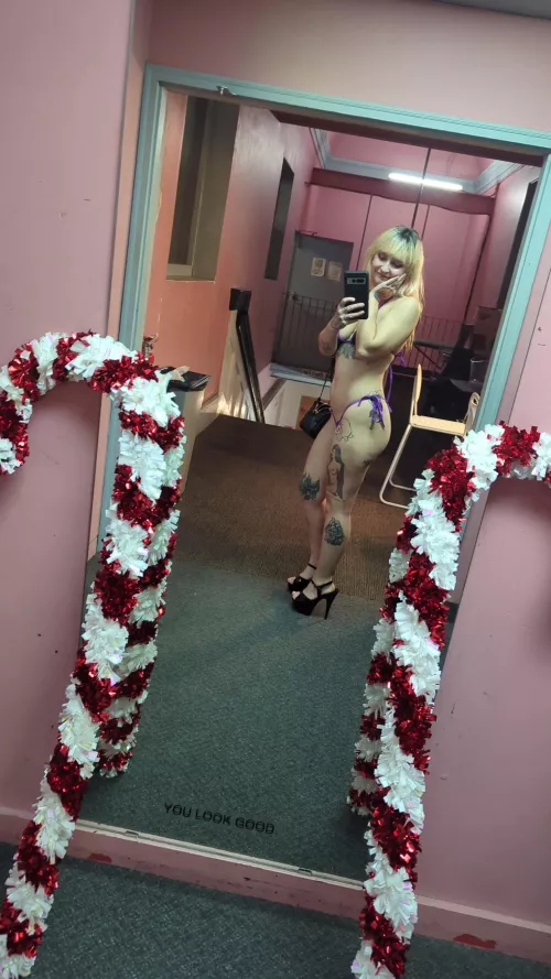 [F]it's getting cold outside ✨ by heavymetalcunt