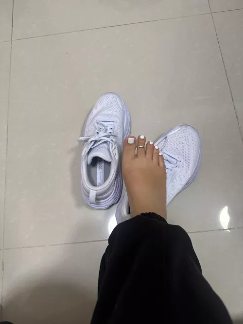 Going sockless today  by ellasophiaa