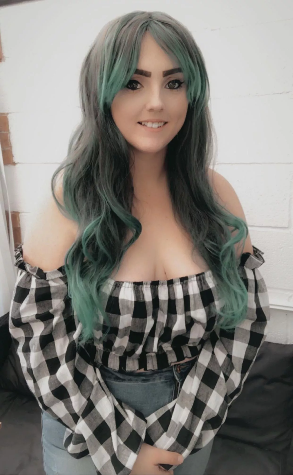 Happy weekend 😘 posted by CosyGameGirl