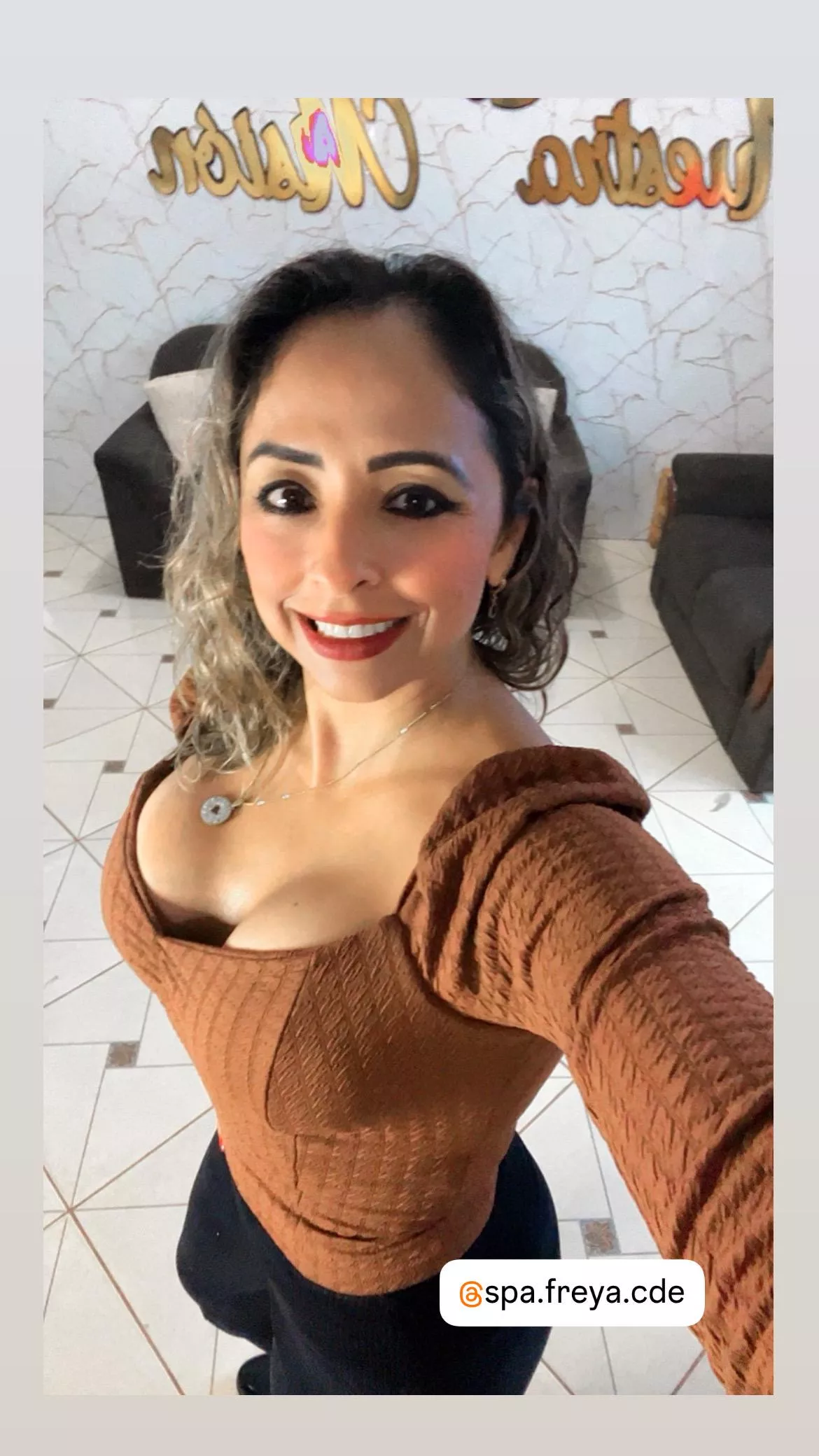 Hopefully this is enough cleavage for you posted by girlypinkyx