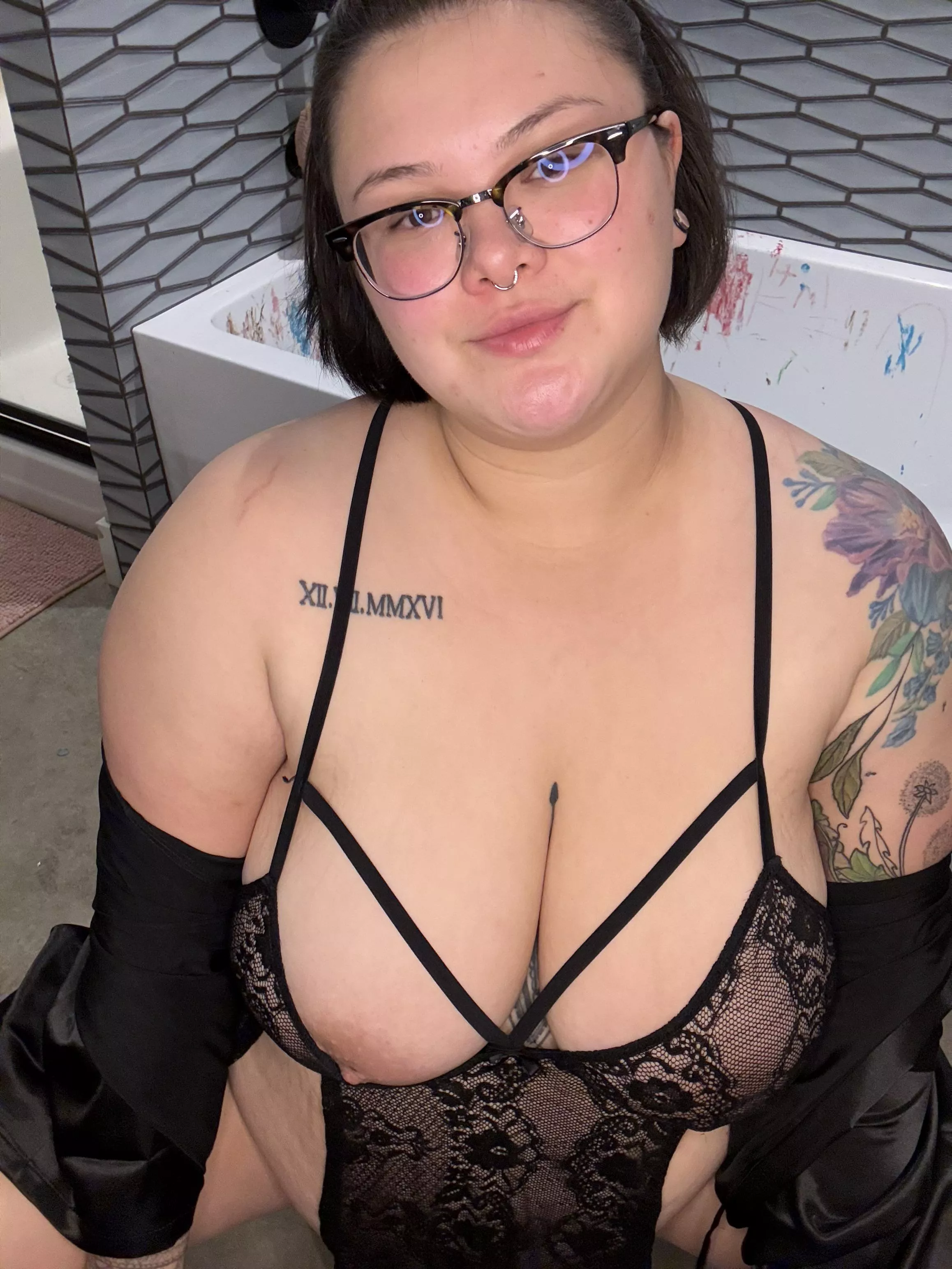 I luv being a busty Asian  posted by MoonBeamKate