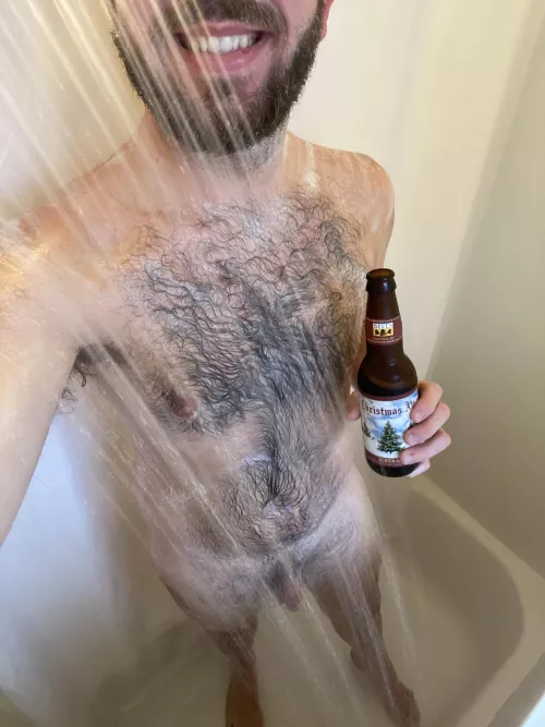 Time for all of the Christmas Ales to shine now that Thanksgiving is over and Christmas is less than a month away! (Christmas Ale [Scotch Ale by Bell’s, Comstock, MI]) by JoyousDelirium