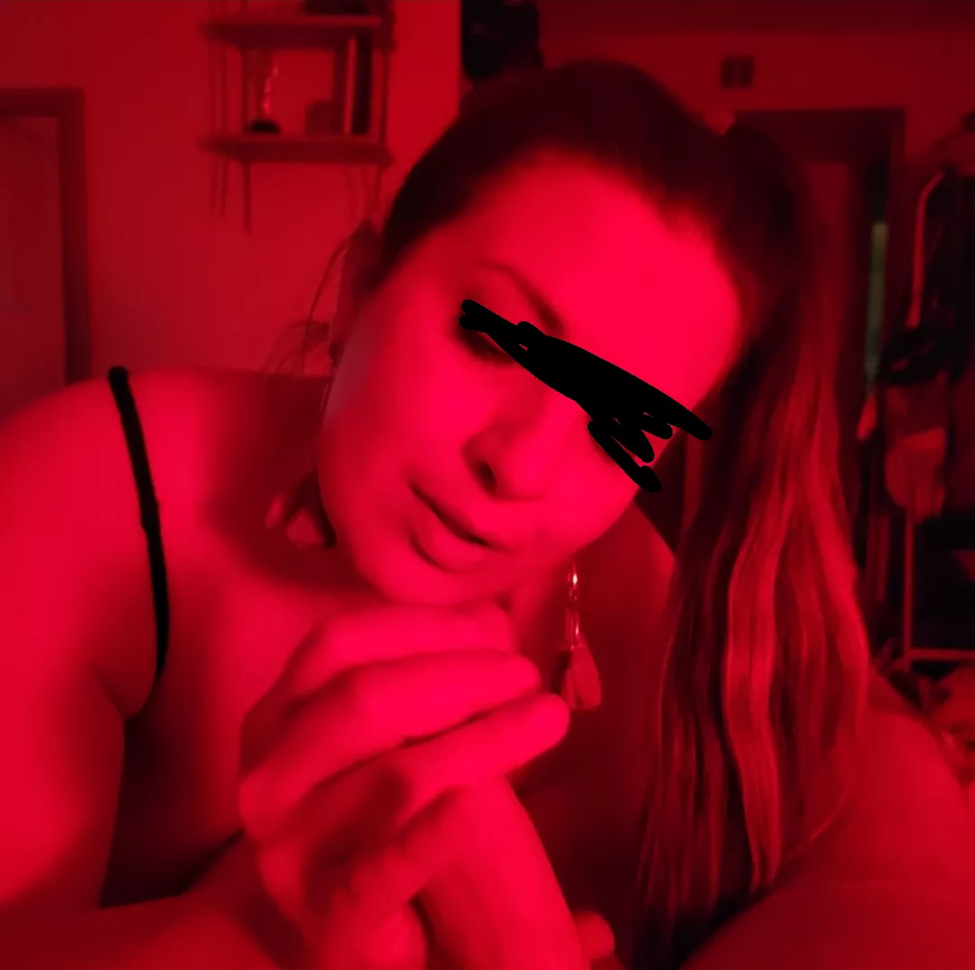 40/40 couple Seeking handsome, hung, respectful 3rd who can carry a conversation. Be single and 33+. Down to chat and see where things go. Dec 6th  posted by Same-Dragonfruit6860