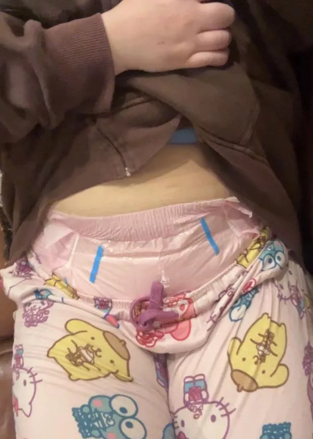 goodnight🫶🏻wonder if i’ll wake up soggy or dry 💦 posted by ConversationDue8018