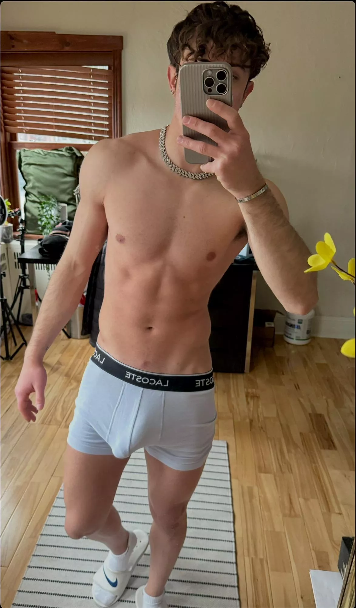 Have you ever tried a big student dick? posted by flavio_booy