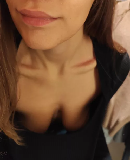 Oops... Don't show this to mu husband  by Guilty6969