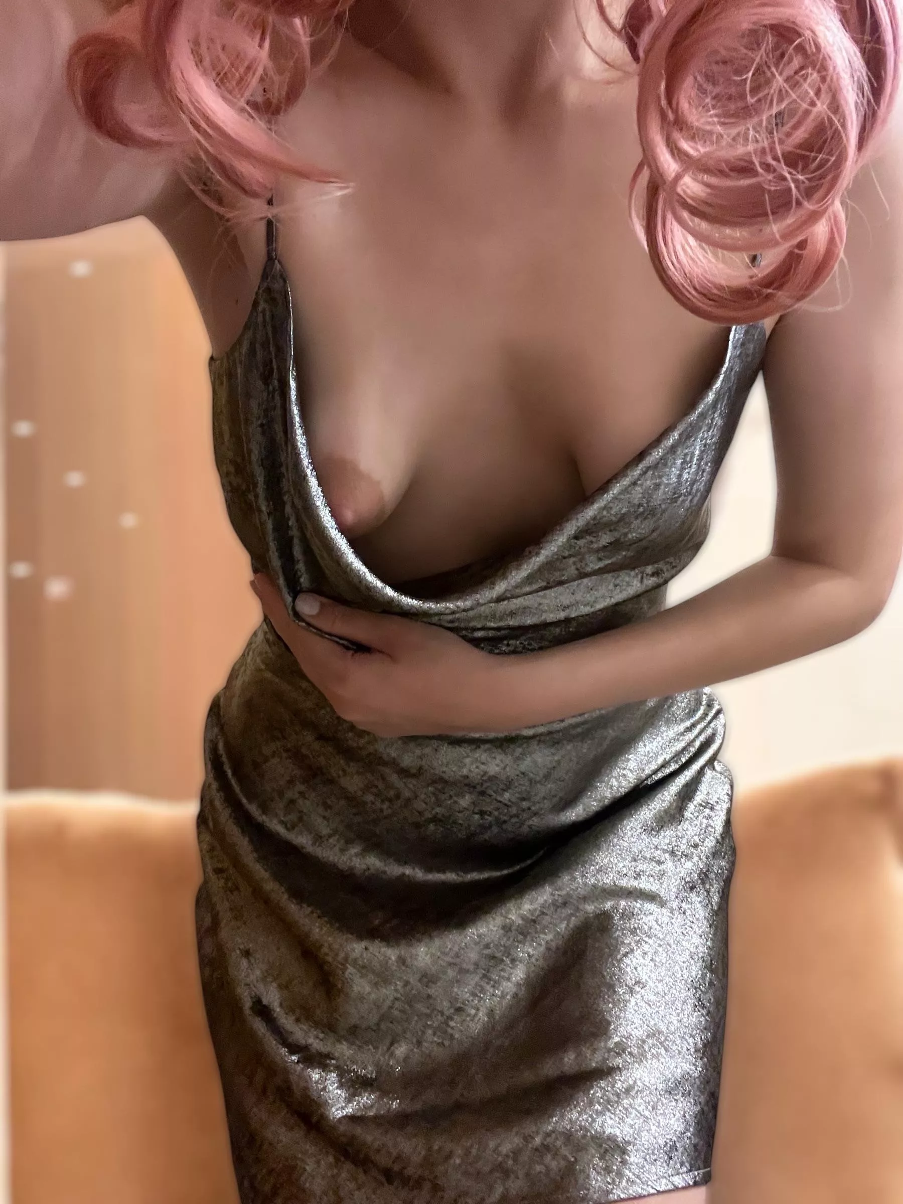 She would like to say hi posted by Sely_Ry