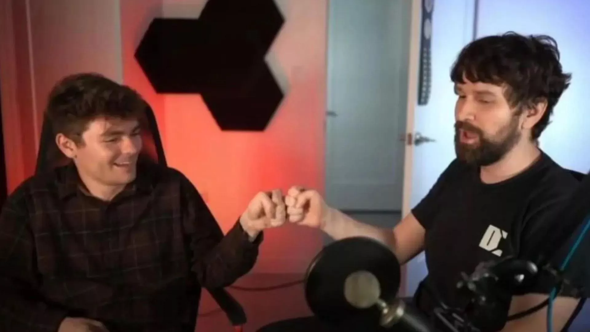 You got this guy he’s playing a nazi meanwhile he’s sucking cock posted by TanRepresentative