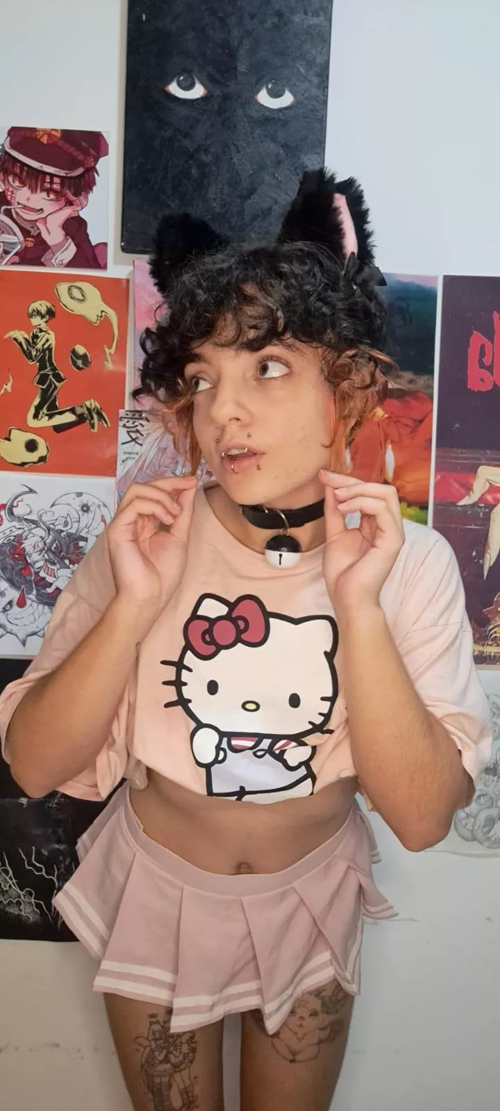 [21] want a owner to take me on walks 🥺 posted by ashboypussy