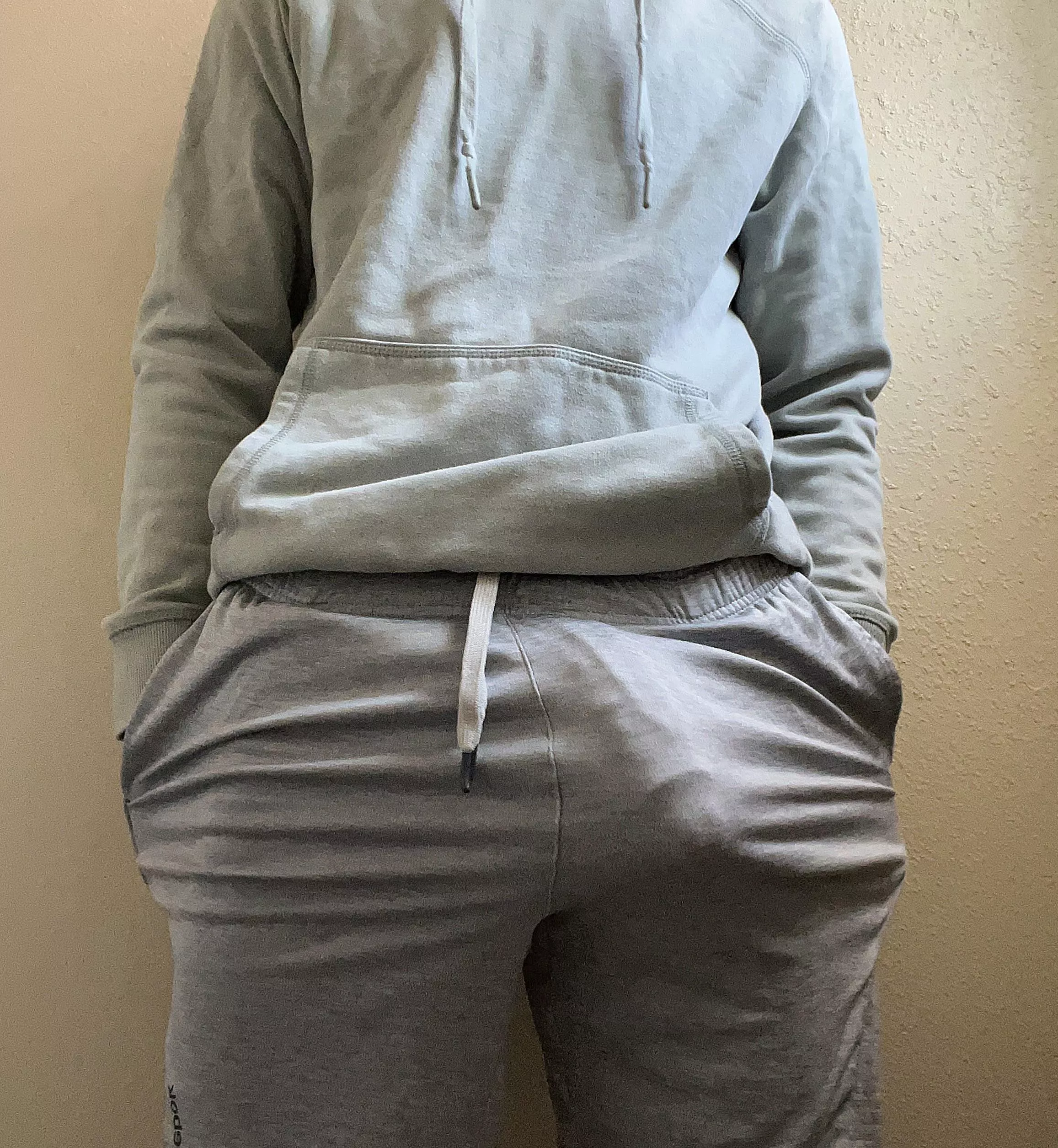 About to bust out of these pants  posted by Jakzum