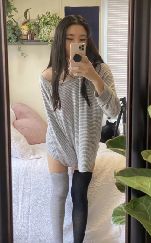 are there guys who like natural girls... by _SakuraBaby85_