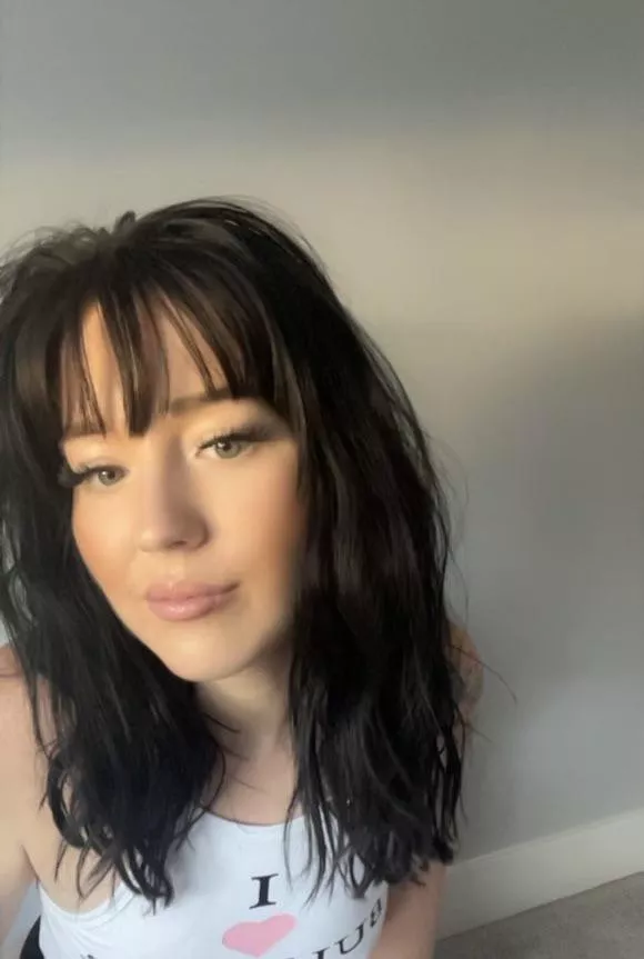 Are you a fan of the bangs  posted by ThePeachyBrunette