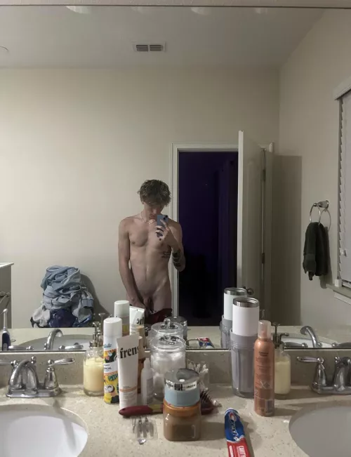 Ask for my cashapp in DMs , because you’re sending me $30 to supply my weed this week 😈 master has to smoke! by Character_Sun3433