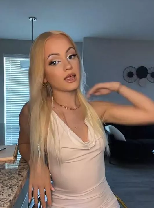 aubreyluvsss (Goddess Aubrey♤) posted by Ill_Information2919