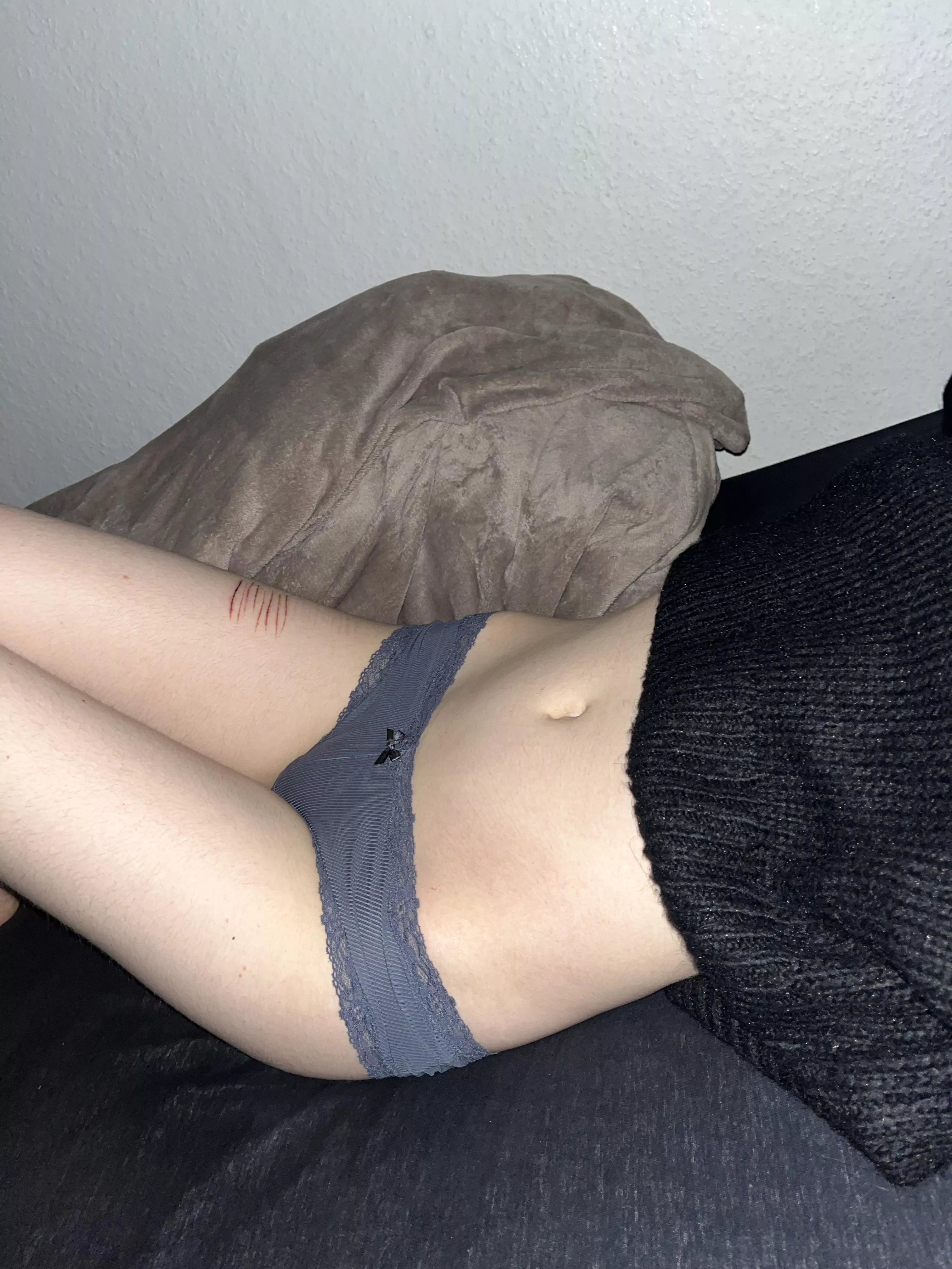 Do you like what you see? posted by Jiwooxes