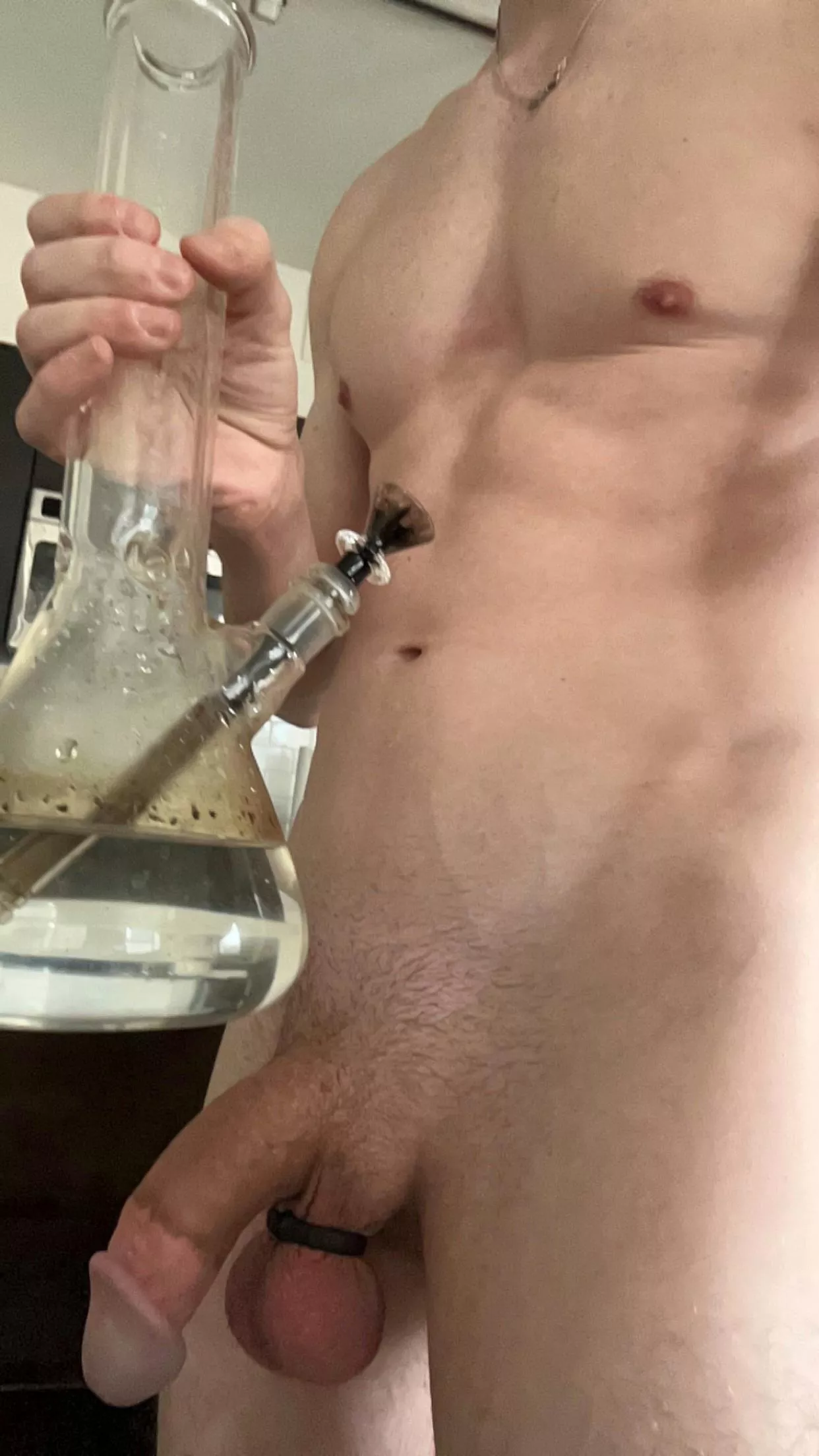 Dong and bong? [m] posted by fitnudestoner