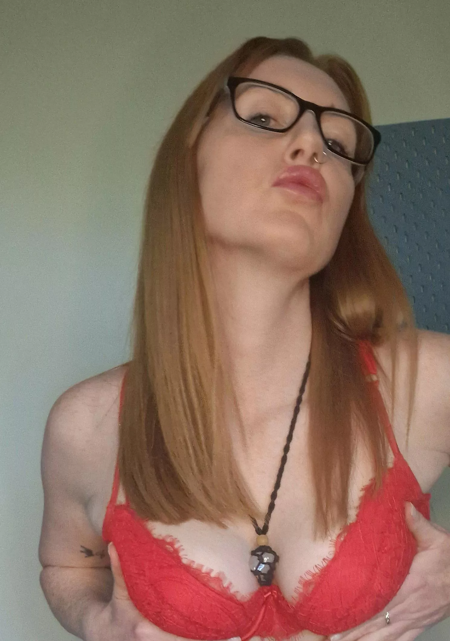 Freckled redhead geek [IRTR] posted by clarrisacrystal