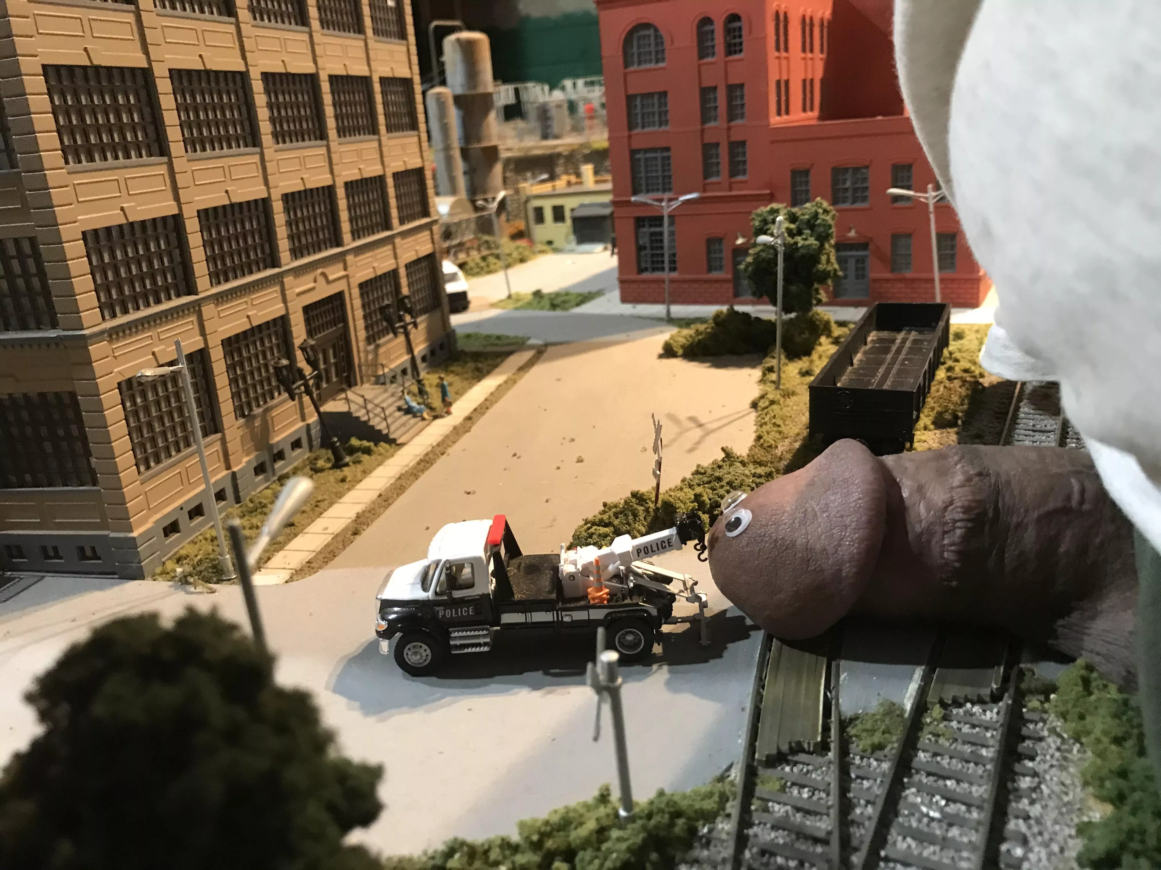 Getting towed  posted by Lovemuffmuncher