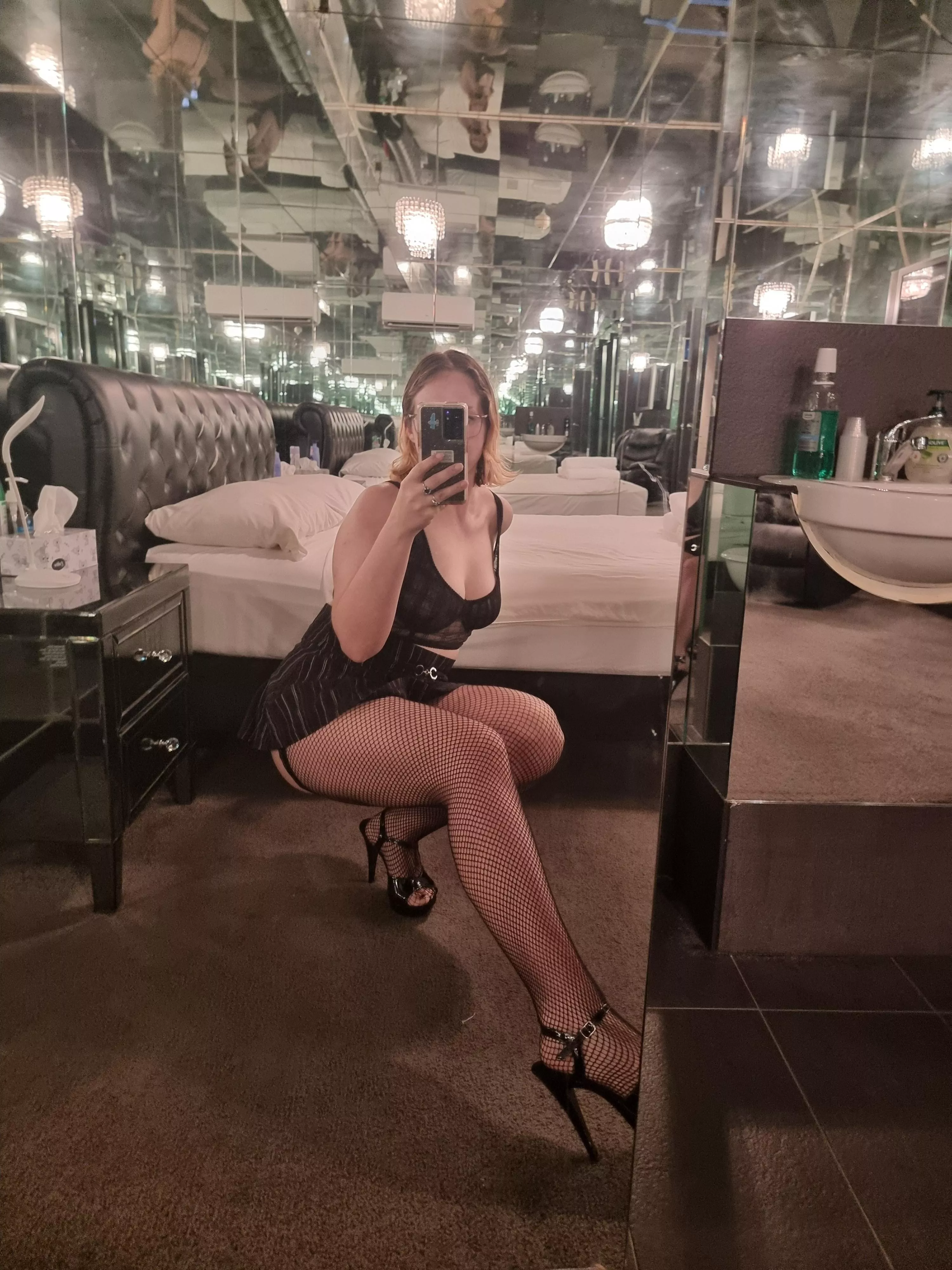 God I'm hot  posted by Few-Persimmon-7408