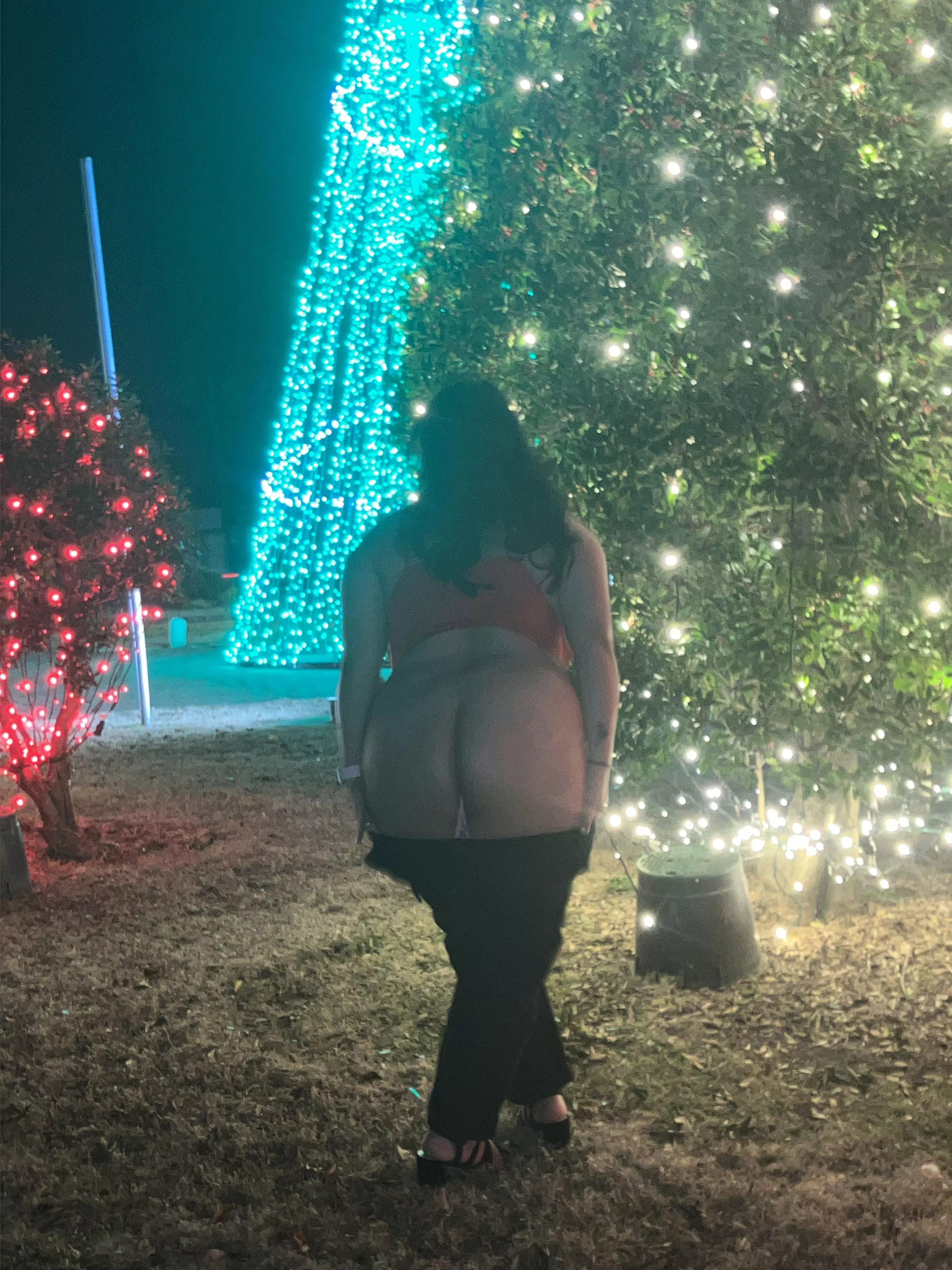 Had to find some good lighting at night  posted by Siobaby0610