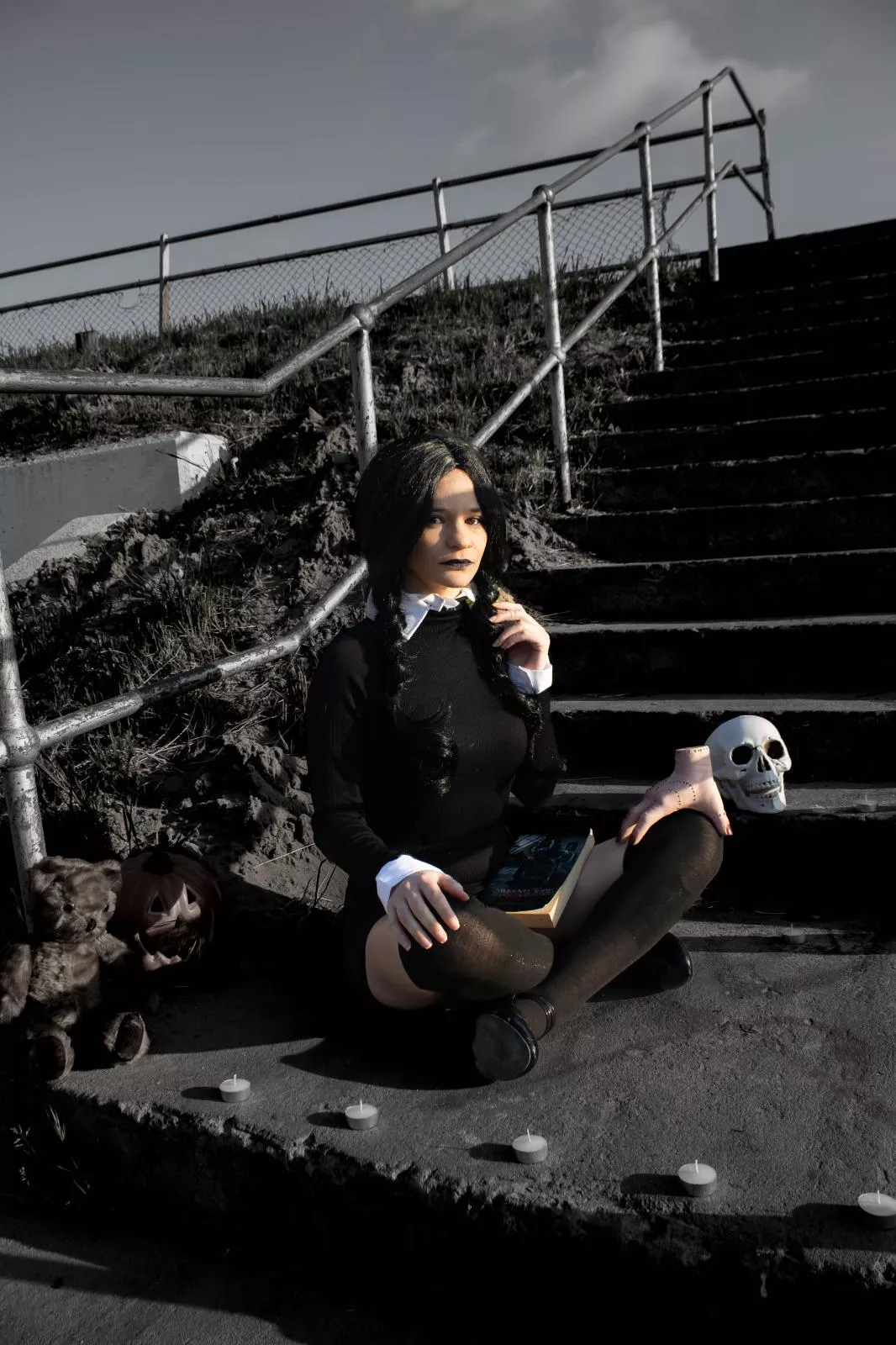 I don’t know what the trick is, 'cause you certainly look like a treat. 👻🤍 posted by ChelseaUncovered