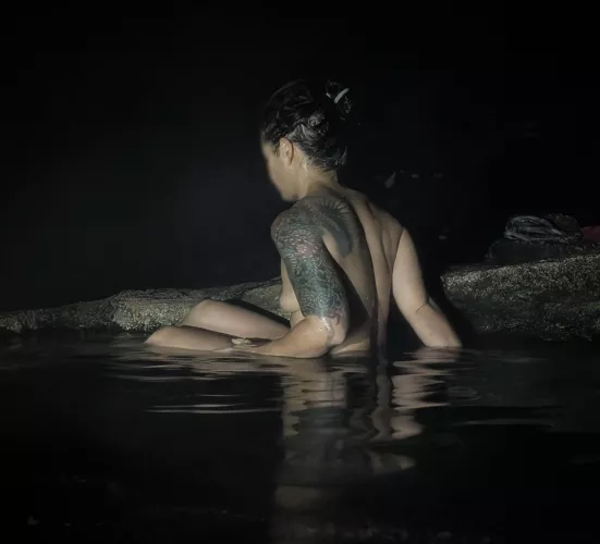 I had a little adventure at the undeveloped hot springs last night by stormwarning88