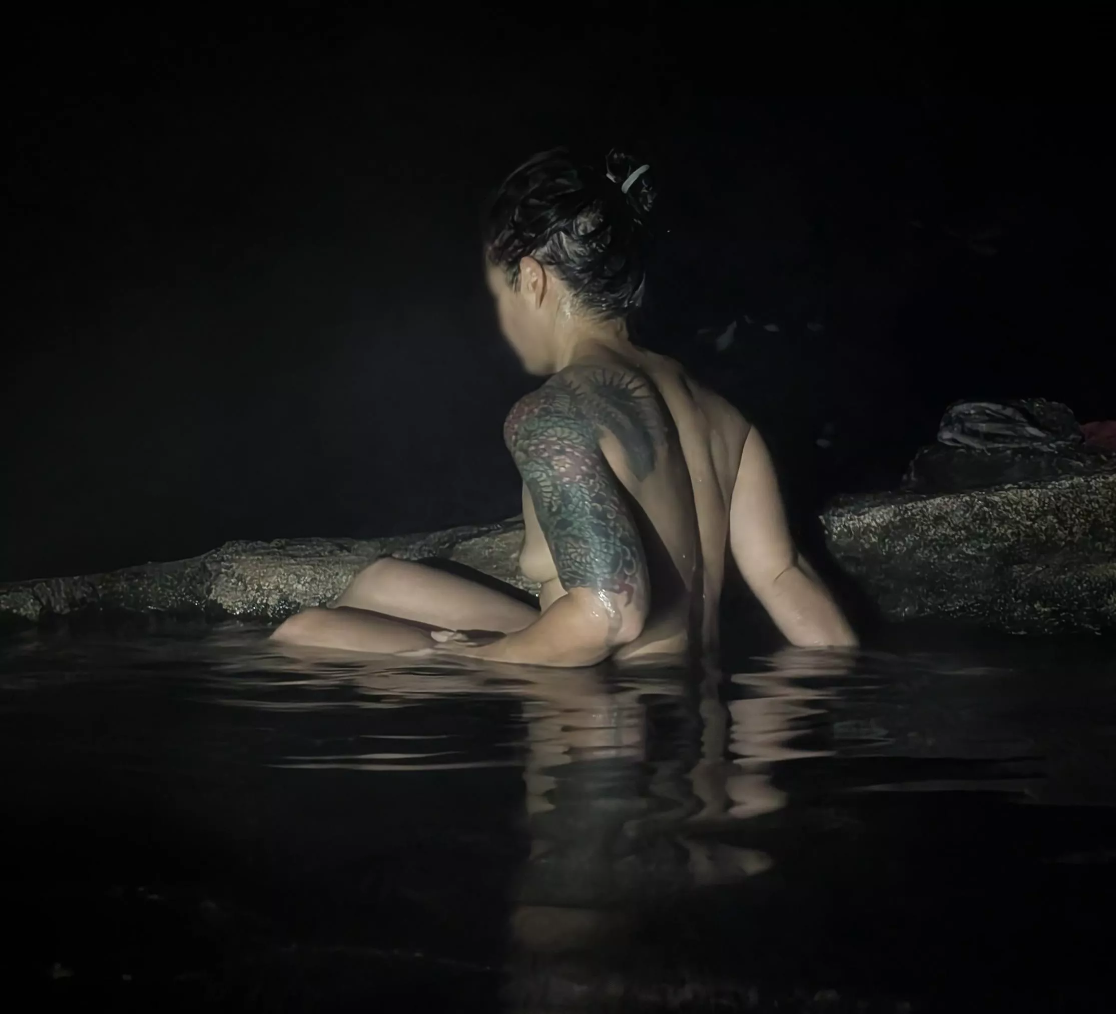 I had a little adventure at the undeveloped hot springs last night posted by stormwarning88