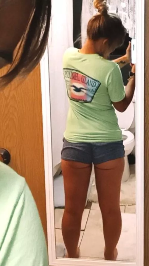 I hope you find me hot. by MissTaylorLaurenxo