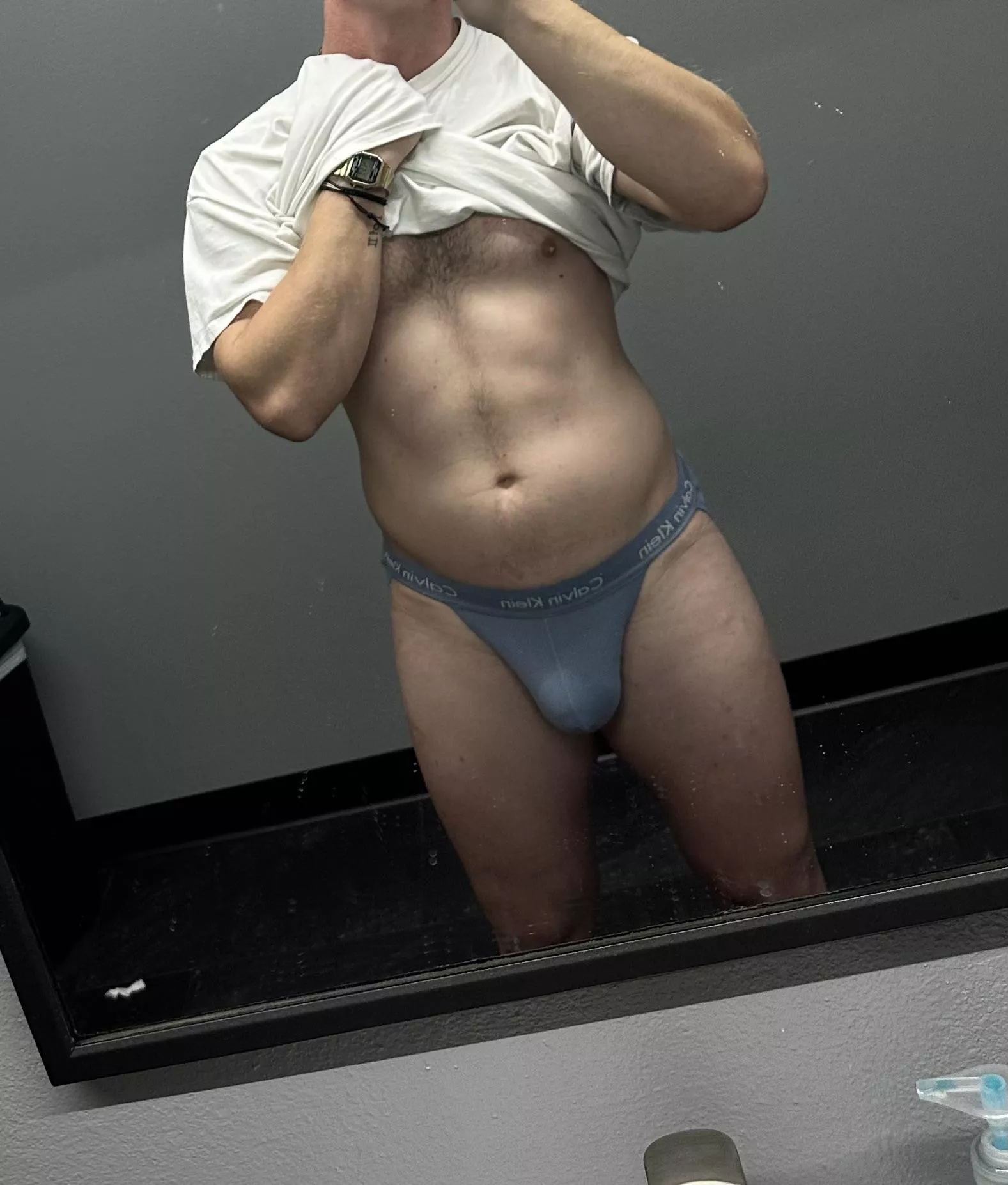 I seriously need a gym bro.  posted by nsfwdark