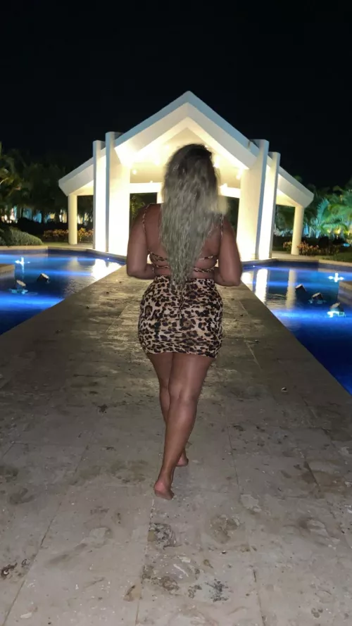 ❤️I'm Galadriel ❤️❤️I love to see how you would want to lick my Butt❤️❤️❤️The first one to send me this emoji ⭐️ on my OF gets 🎁! by Galadriel69_