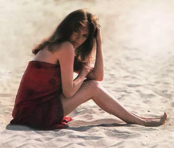 Jacqueline Bisset (1960s) by bil_sabab