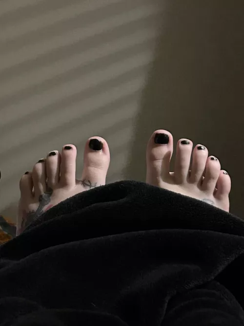 🌀 just toes for you 🌀 by angelfrompurgatory