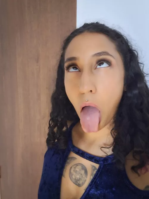 Just waiting for someone to play with my mouth by Safe-Cold-2971