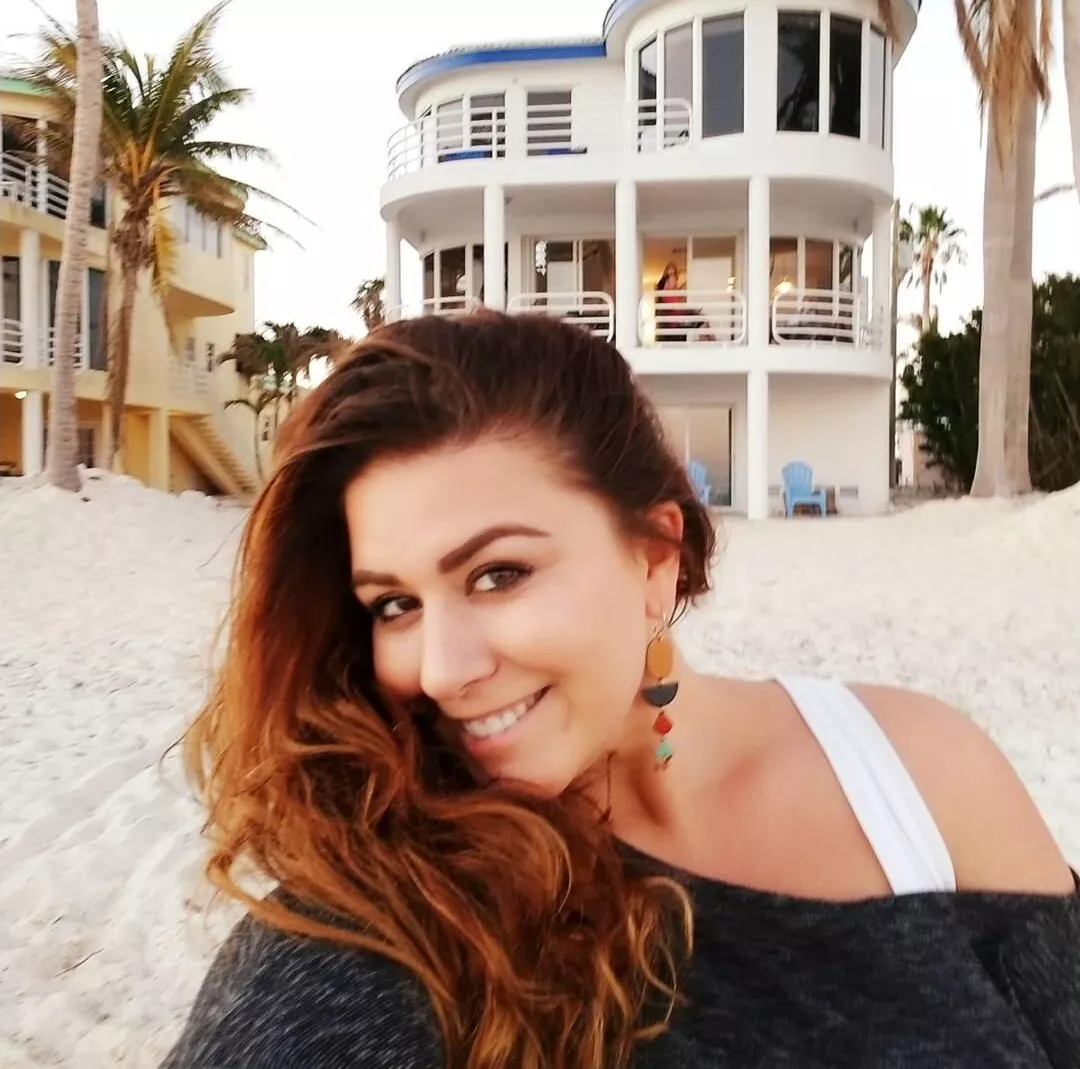 London Andrews  posted by evenflow_2991