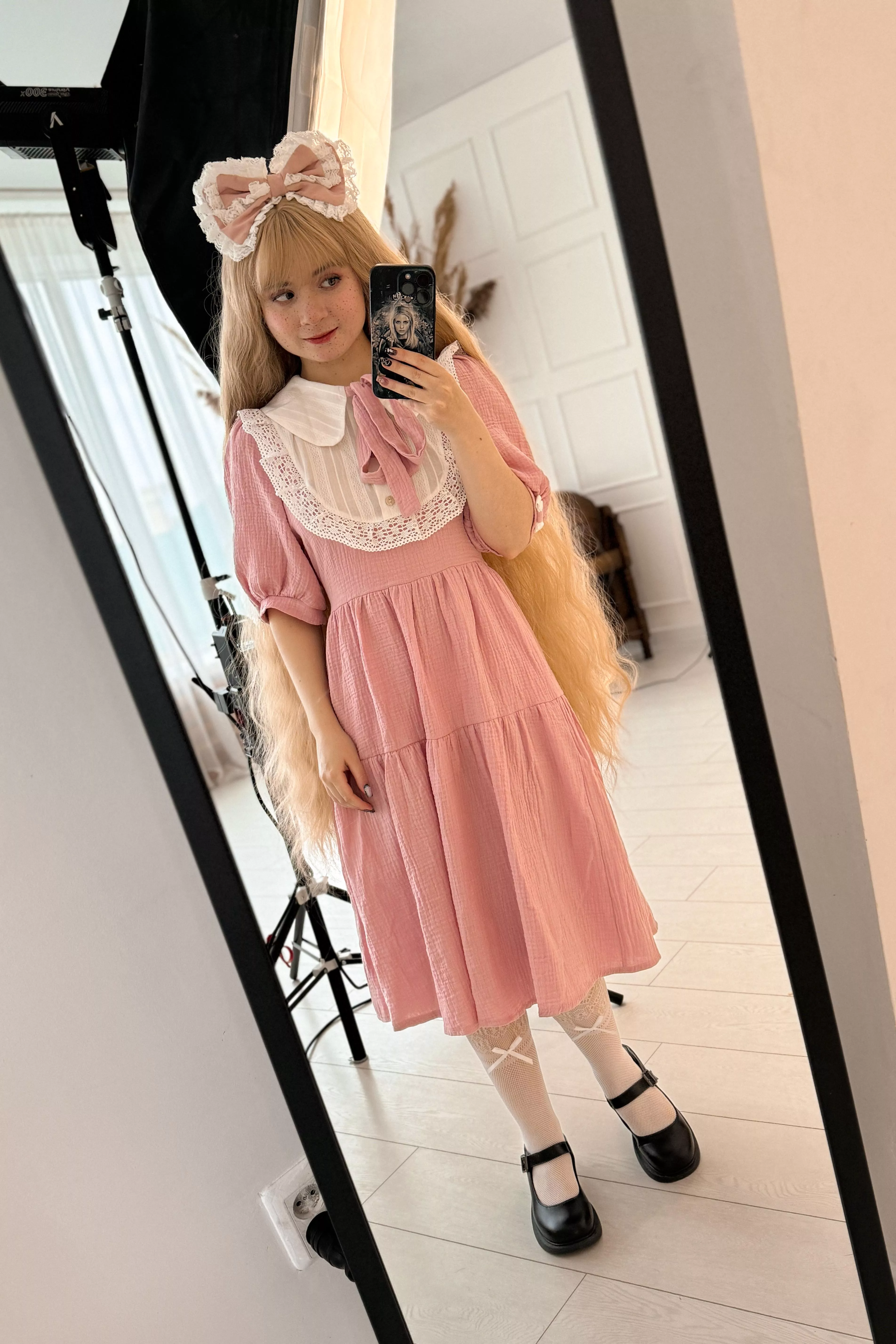 Long hair in my new Alice cosplay posted by TatyanaVikernes