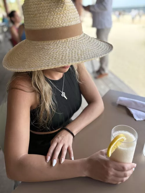 Love how this key sparkles in the sun ;) by Jazzy_Baby_9495