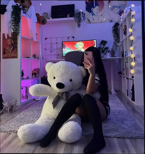 my next cuddle target shall be you >:3 by cuiesduty