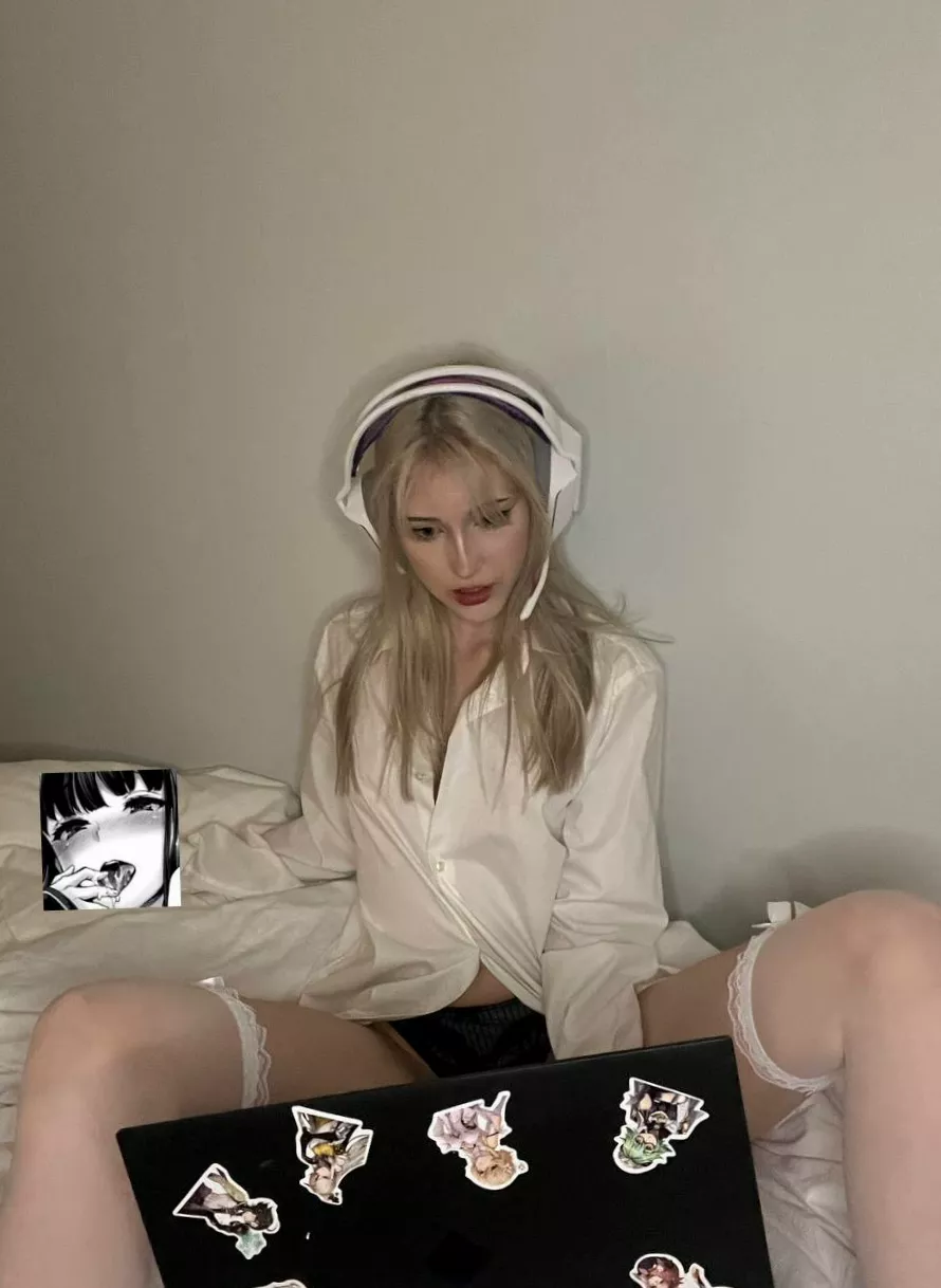 My sims were drowning  posted by BeautifulAnnaaa