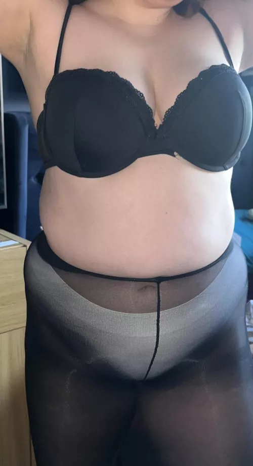 Need an older man to fill my holes  by Candid_Bath216