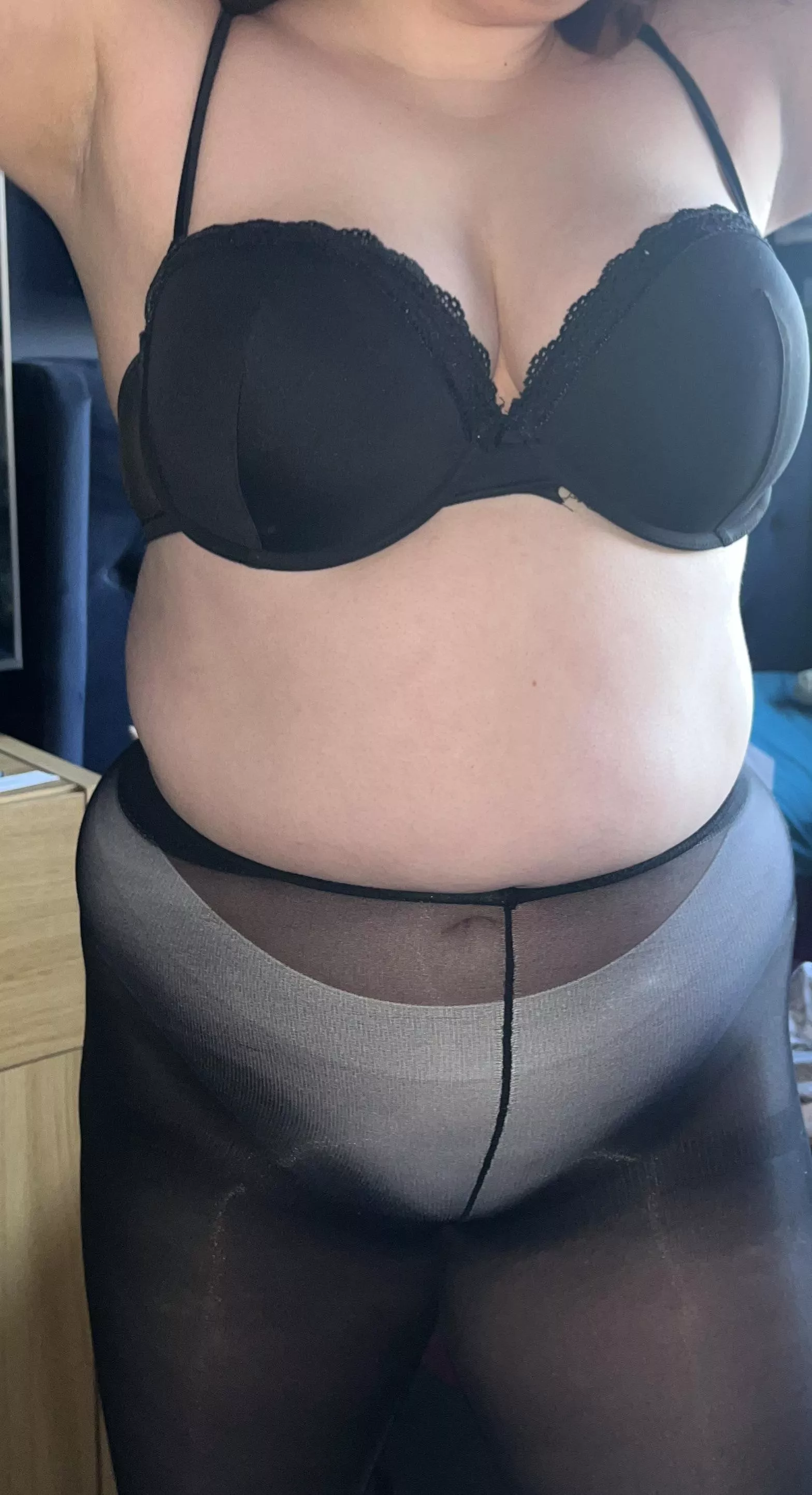 Need an older man to fill my holes  posted by Candid_Bath216